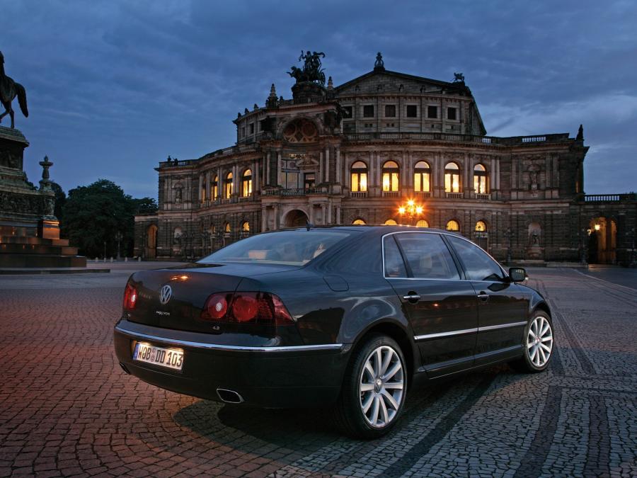  Volkswagen Phaeton V8 2007 года  (фото 11 из 23)